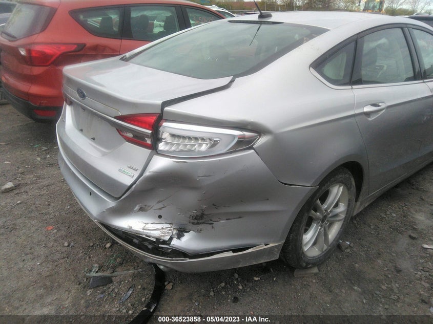 VIN 3FA6P0HD3JR130651 2018 FORD FUSION SE
