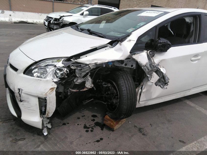 2014 TOYOTA PRIUS FOUR/FIVE/THREE/ONE/TWO - JTDKN3DUXE0369545