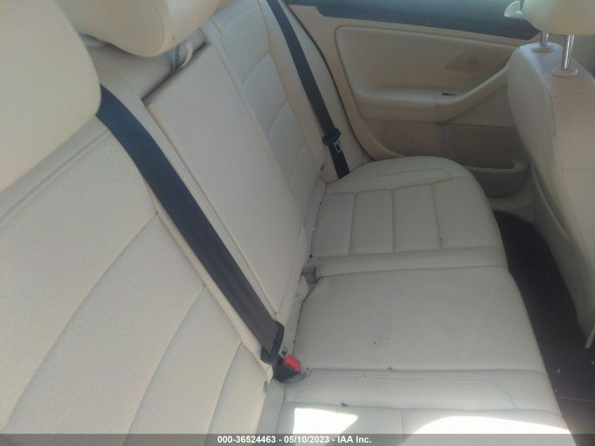 2013 VOLKSWAGEN JETTA SPORTWAGEN TDI - 3VWML7AJ6DM612759