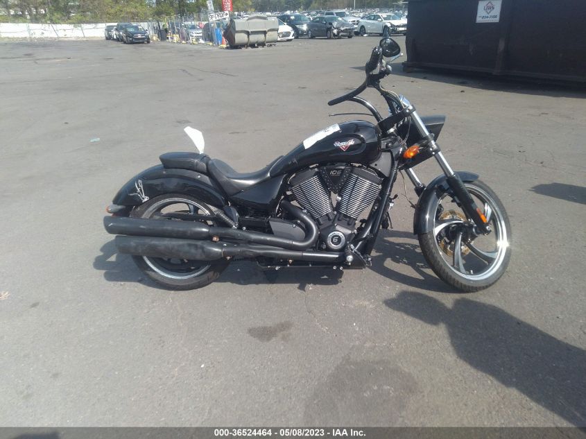 2013 VICTORY MOTORCYCLES VEGAS 8-BALL - 5VPGA36N9D3016087