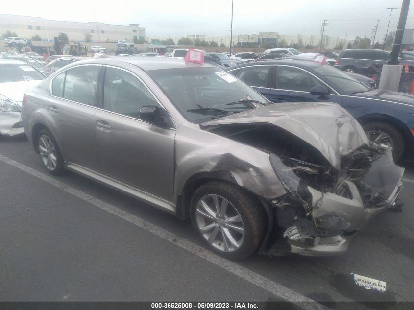 2014 SUBARU LEGACY 2.5I - 4S3BMBA68E3010986