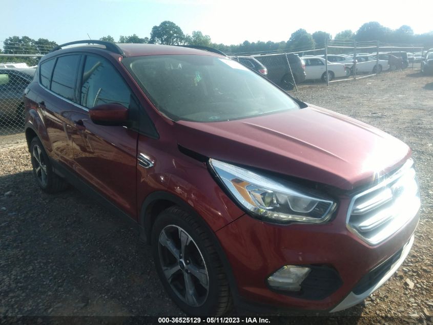 2017 FORD ESCAPE SE - 1FMCU0GD3HUE05313