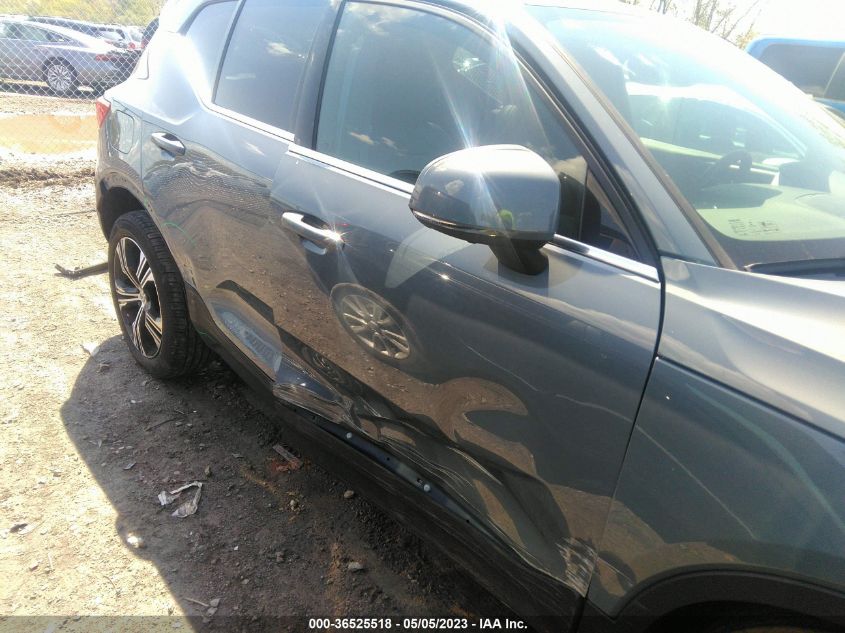 2021 VOLVO XC40 INSCRIPTION YV4162UL0M2549708