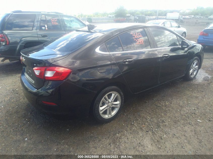 2018 CHEVROLET CRUZE LT - 1G1BE5SM6J7128025