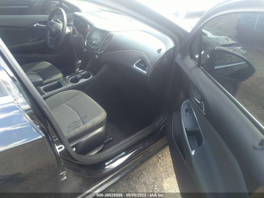 2018 CHEVROLET CRUZE LT - 1G1BE5SM6J7128025