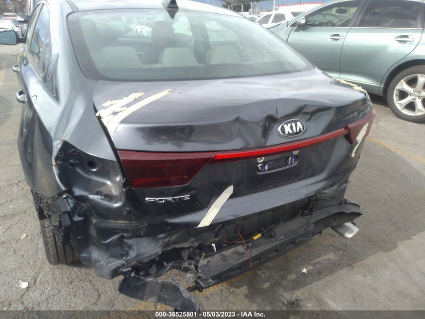 VIN 3KPF24AD4ME299258 2021 KIA FORTE LXS