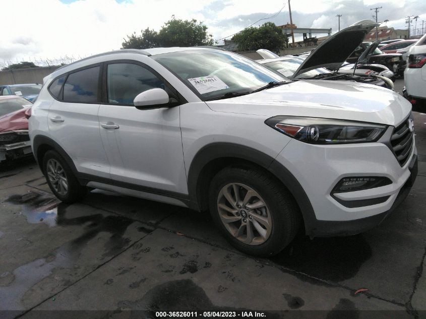 2017 HYUNDAI TUCSON SE - KM8J33A42HU508808