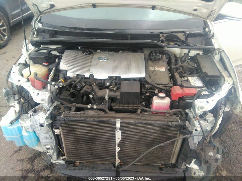 2016 TOYOTA PRIUS TWO - JTDKBRFU7G3007618