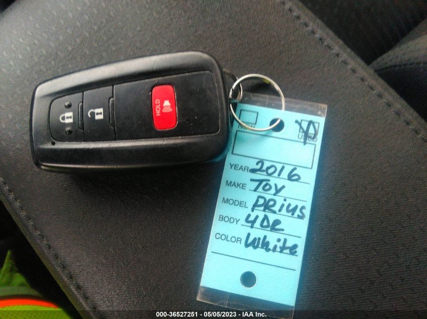 2016 TOYOTA PRIUS TWO - JTDKBRFU7G3007618