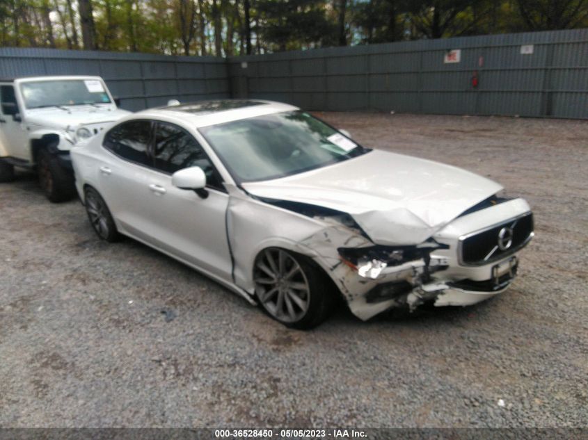 2019 VOLVO S60 MOMENTUM - 7JR102FK6KG016563
