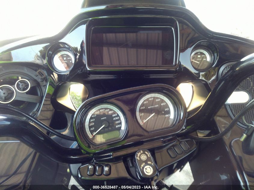 2022 HARLEY-DAVIDSON FLTRK 1HD1KZF29NB624563