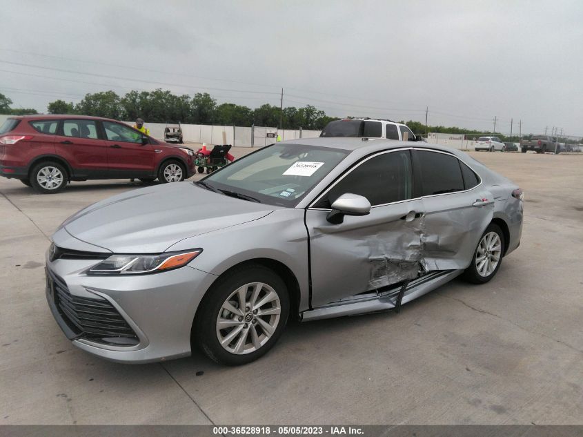2022 TOYOTA CAMRY LE - 4T1C11AK0NU640852