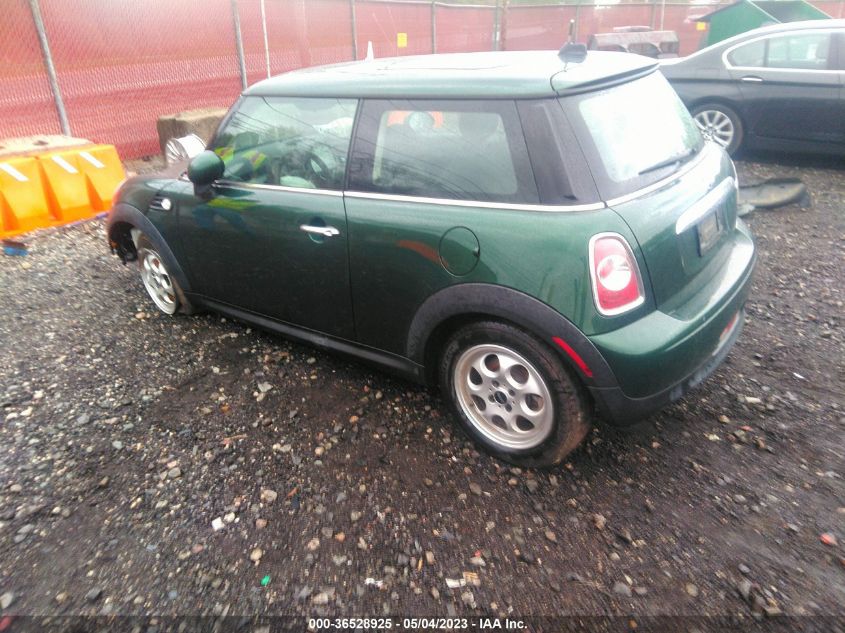 2013 MINI COOPER HARDTOP - WMWSU3C55DT375082