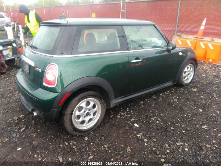 2013 MINI COOPER HARDTOP - WMWSU3C55DT375082