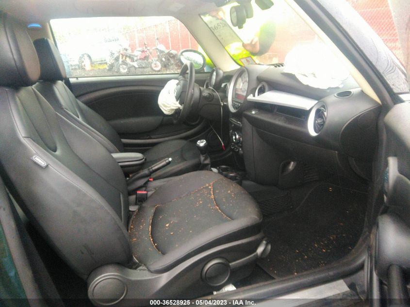 2013 MINI COOPER HARDTOP - WMWSU3C55DT375082