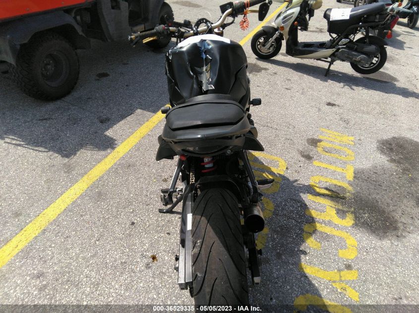 2015 SUZUKI GSX-S750 JS1GR7NA7F2102692