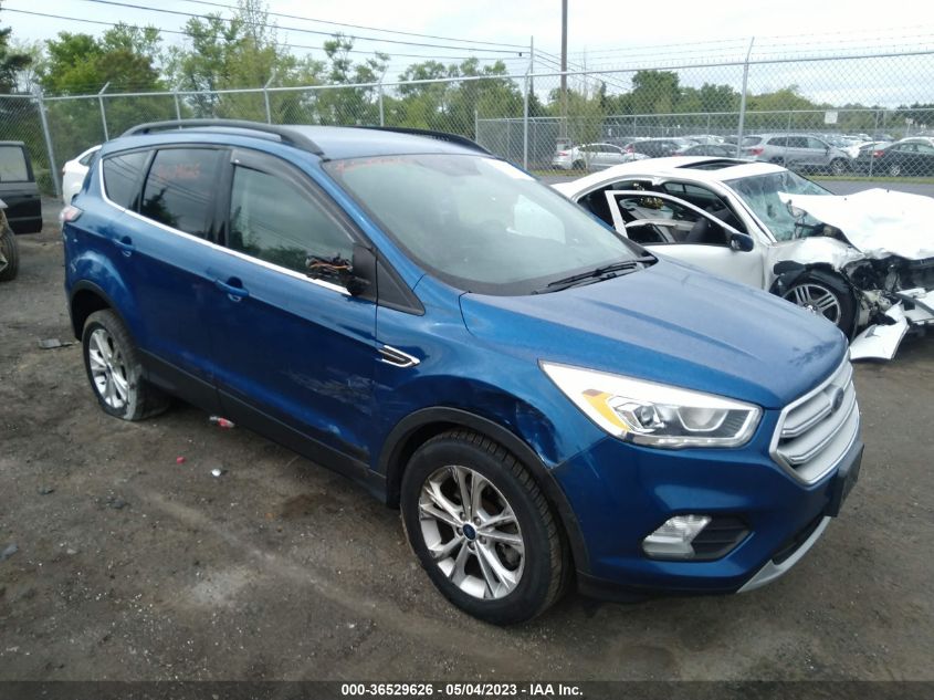 2017 FORD ESCAPE SE - 1FMCU9GD2HUA02931