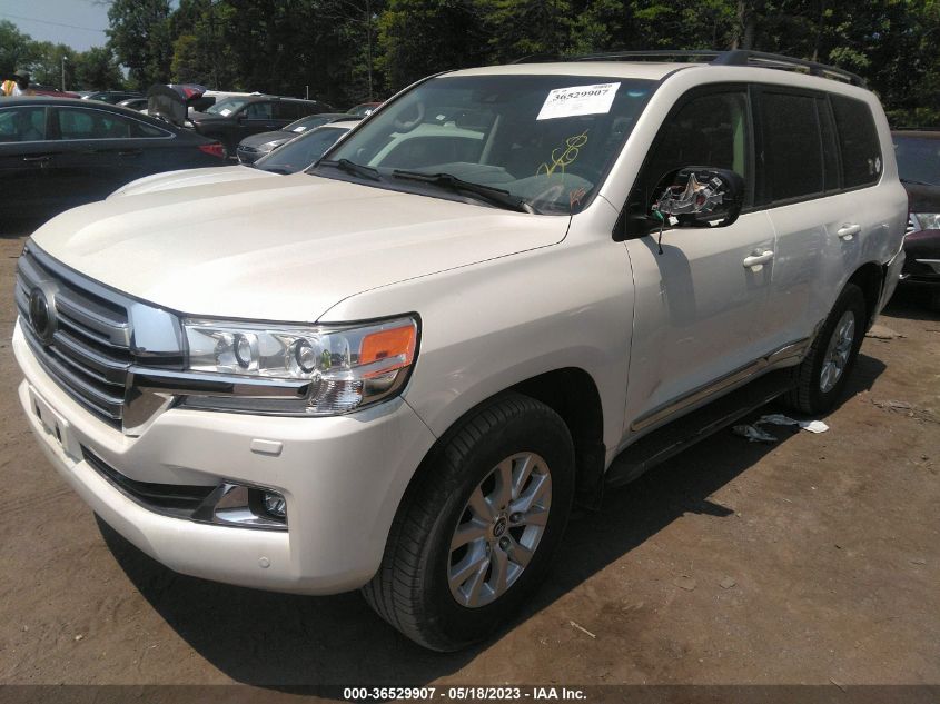 2016 TOYOTA LAND CRUISER - JTMCY7AJXG4043852
