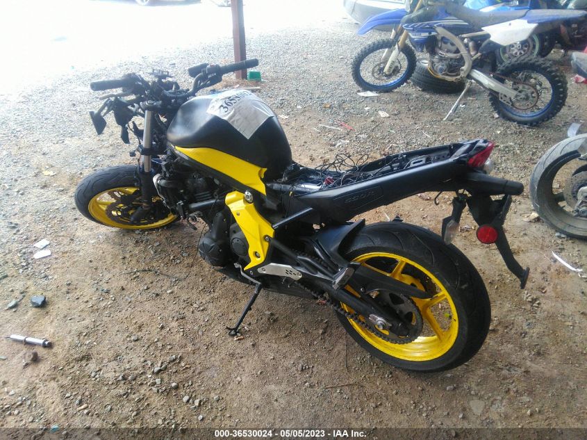 2011 KAWASAKI EX650 C - JKAEXEC1XBDA64848
