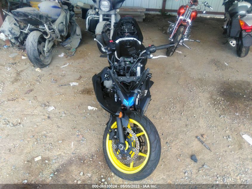 2011 KAWASAKI EX650 C - JKAEXEC1XBDA64848