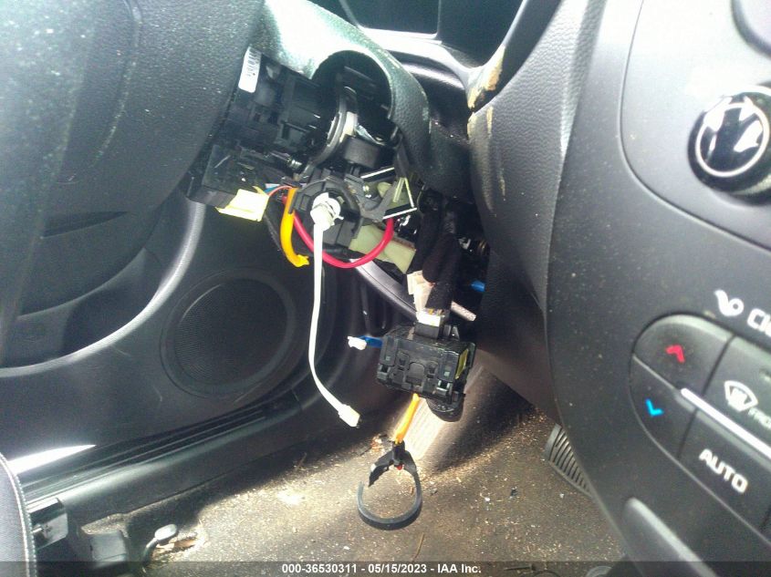 2017 KIA SOUL + - KNDJP3A5XH7493863