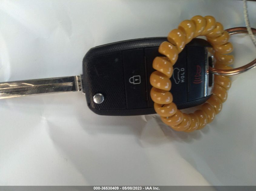 2015 KIA SOUL + - KNDJP3A54F7127104