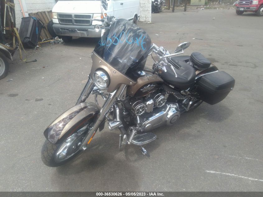 2011 HARLEY-DAVIDSON FLSTSE2 - 1HD1PY910BB956840