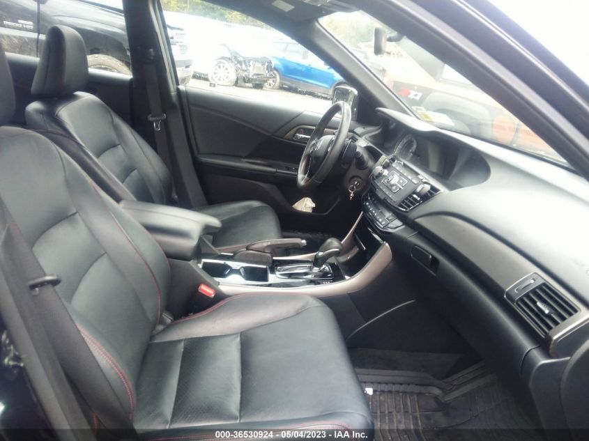 2017 HONDA ACCORD SEDAN SPORT SE - 1HGCR2F14HA065679