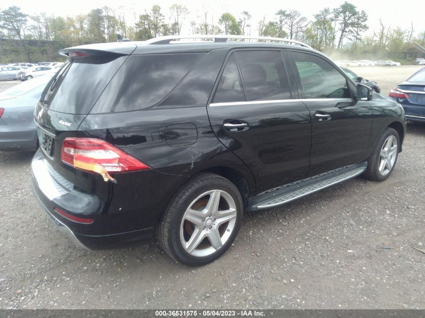 2013 MERCEDES-BENZ M-CLASS ML 550 - 4JGDA7DB0DA197136