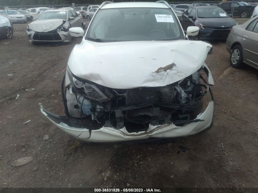 2017 NISSAN ROGUE SPORT SV - JN1BJ1CR2HW143338
