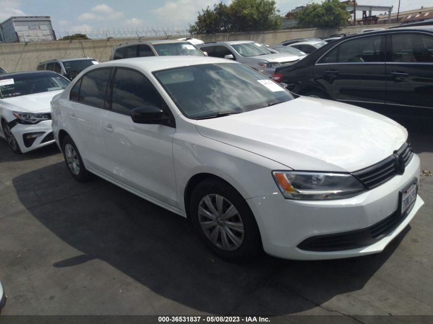 2014 VOLKSWAGEN JETTA SEDAN S - 3VW2K7AJ1EM416143