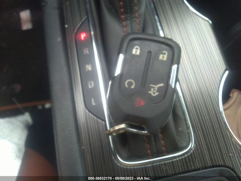 2017 GMC ACADIA SLT - 1GKKNVLS4HZ116396