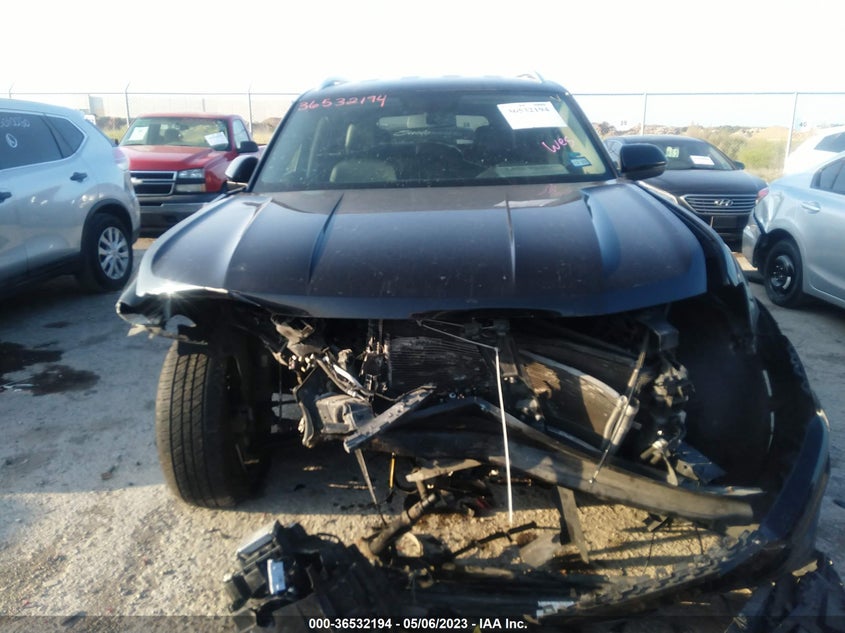 VIN 1V2KR2CA2JC560924 2018 VOLKSWAGEN ATLAS 3.6L V6 SE