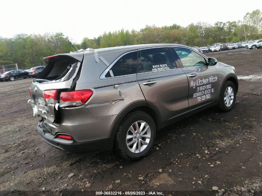 2017 KIA SORENTO L - 5XYPG4A39HG278623