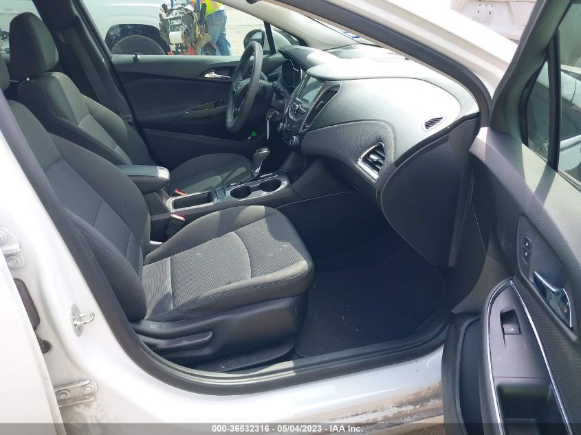 2018 CHEVROLET CRUZE LT - 1G1BE5SM6J7122659