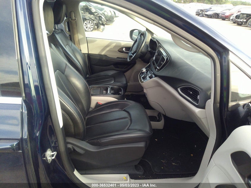 VIN 2C4RC1DGXLR192274 2020 CHRYSLER VOYAGER LXI