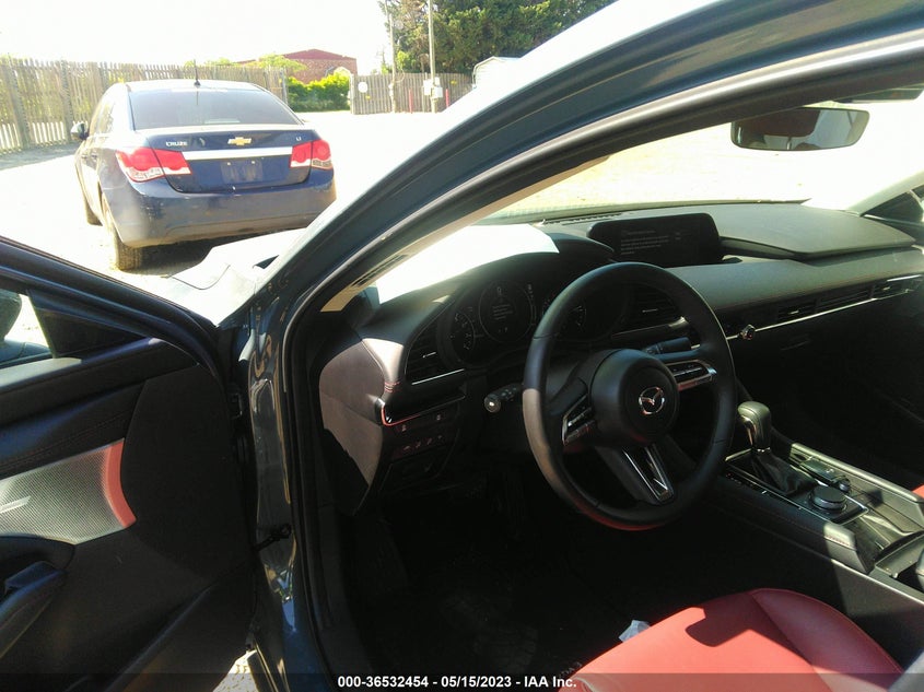 VIN 3MZBPACL2NM311303 2022 MAZDA MAZDA3 SEDAN CARBON EDITION
