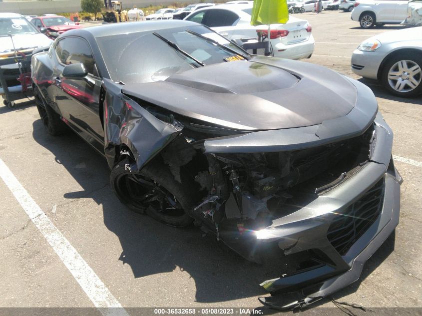 2017 CHEVROLET CAMARO 1SS - 1G1FF1R7XH0186536