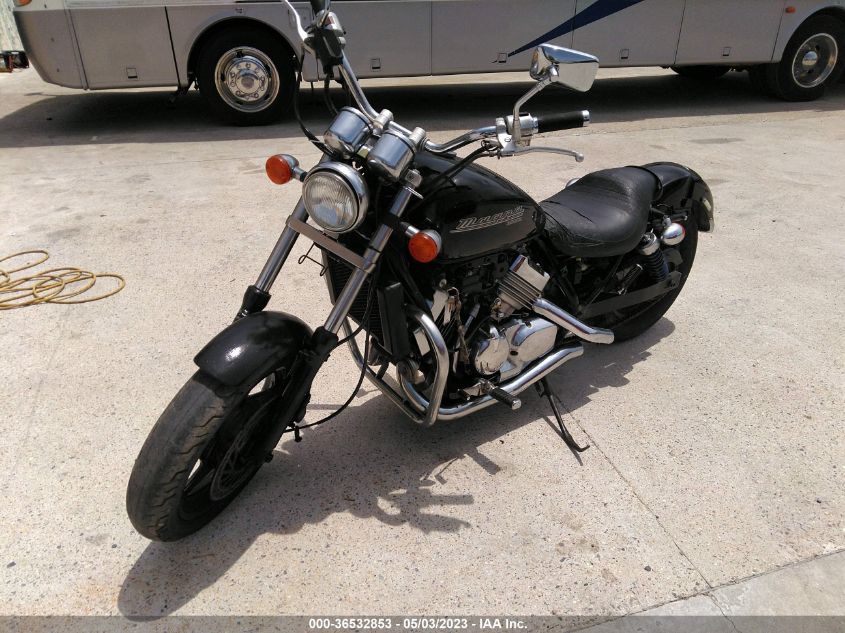 2001 HONDA VF750 C JH2RC43091M700358