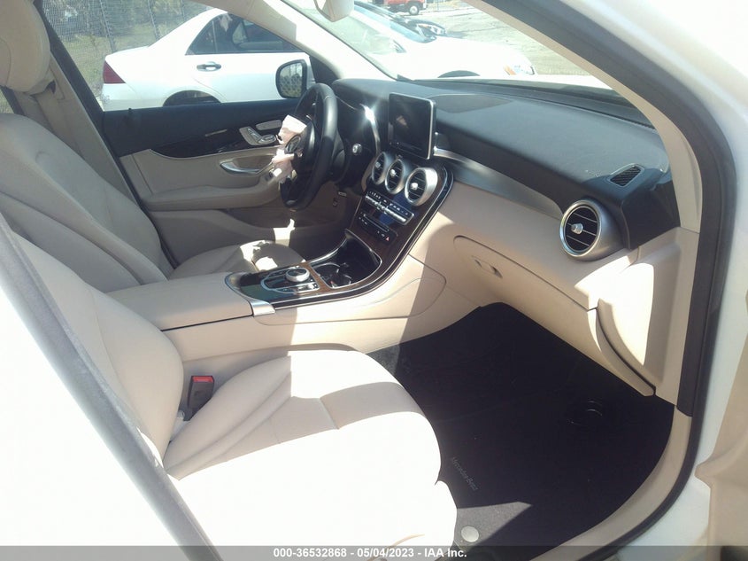 VIN WDC0G4JB0JV092714 2018 MERCEDES-BENZ GLC GLC 300