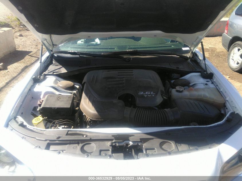 2020 CHRYSLER 300 - 2C3CCABG7LH158540