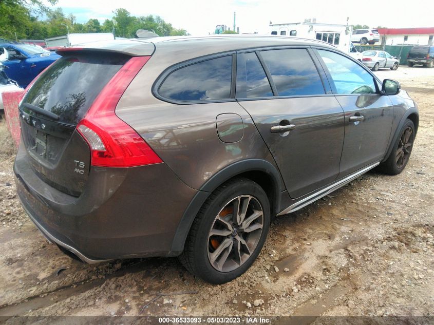 2015 VOLVO V60 CROSS COUNTRY T5 PLATINUM YV4612HM0F1001899