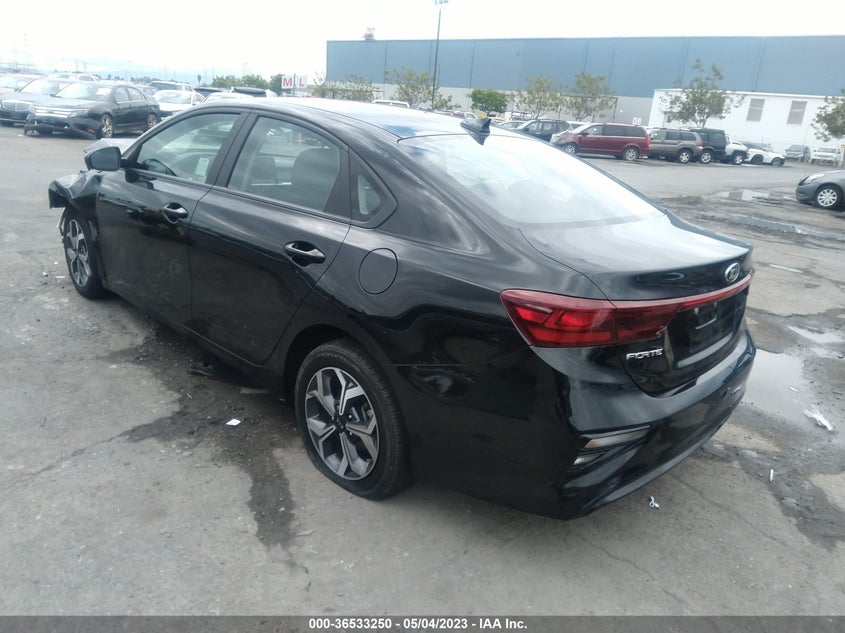 VIN 3KPF24AD9ME411813 2021 KIA FORTE LXS