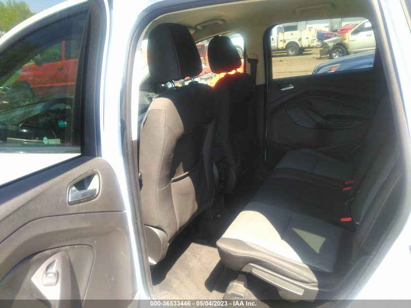 VIN 1FMCU0GD5HUB51085 2017 FORD ESCAPE SE