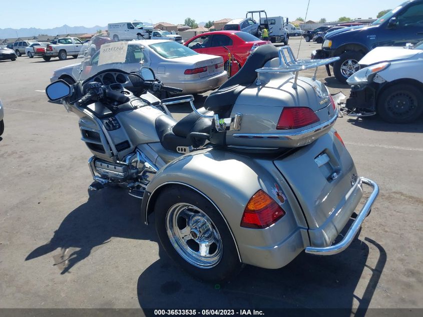 2002 HONDA GL1800 1HFSC47032A104191