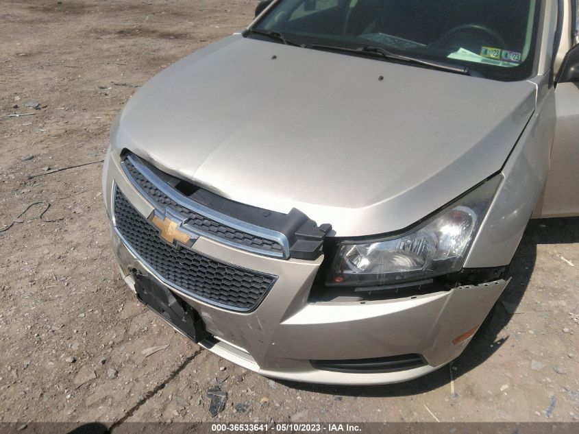 2014 CHEVROLET CRUZE 1LT - 1G1PC5SB7E7257018