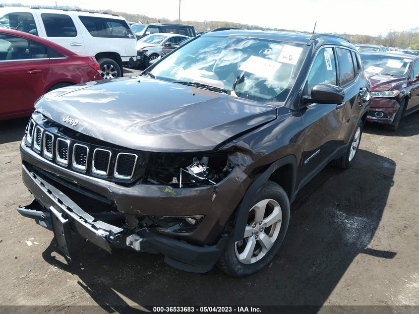 VIN 3C4NJDBB8JT179210 2018 JEEP COMPASS LATITUDE