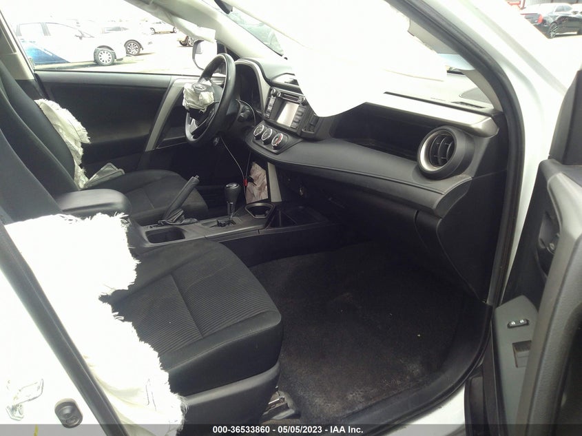 VIN 2T3ZFREV1JW460649 2018 TOYOTA RAV4 LE