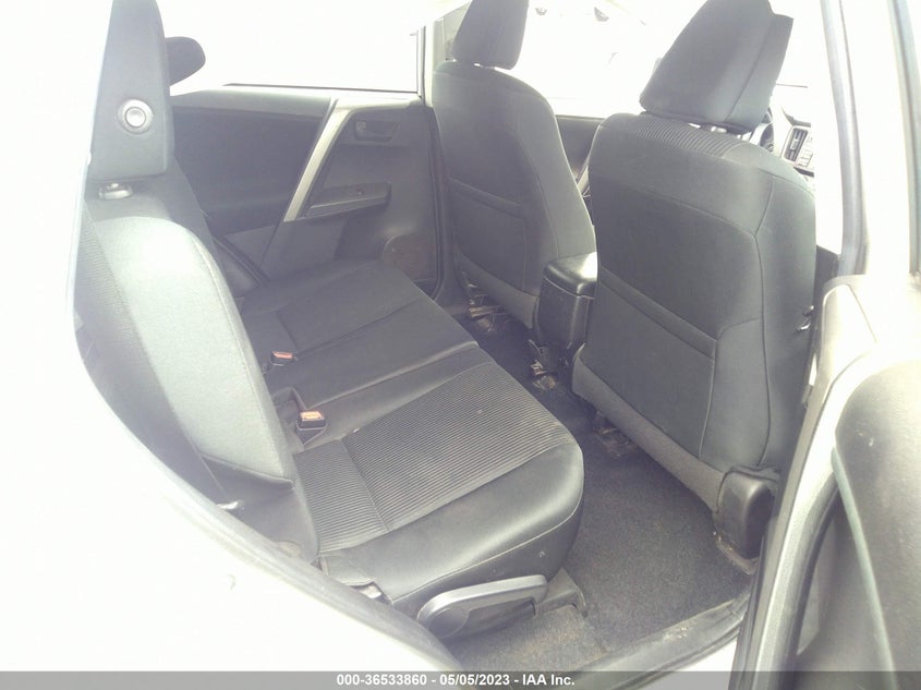VIN 2T3ZFREV1JW460649 2018 TOYOTA RAV4 LE