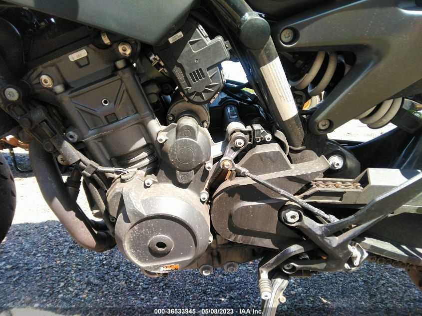 2020 KTM 790 DUKE VBKTU6402LM777306